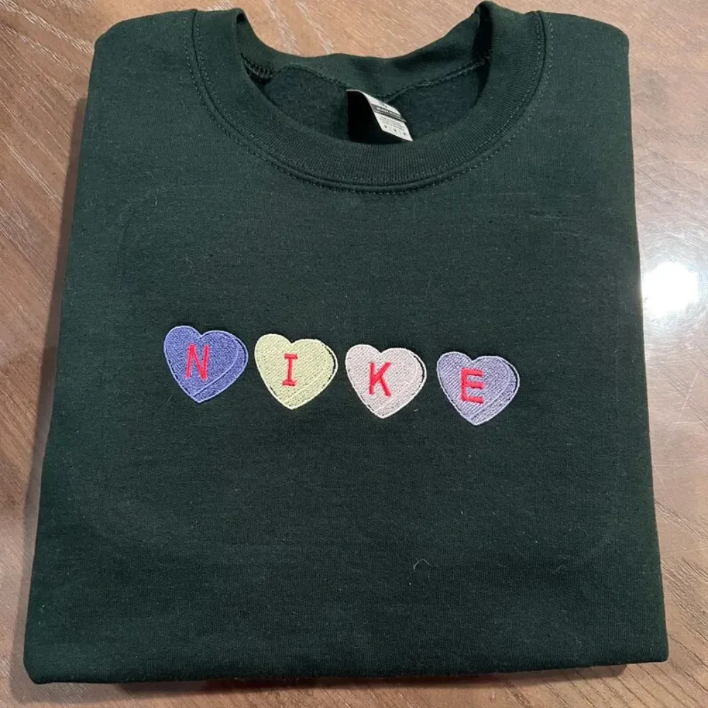 Nike Heart Embroidered Sweatshirts - TM