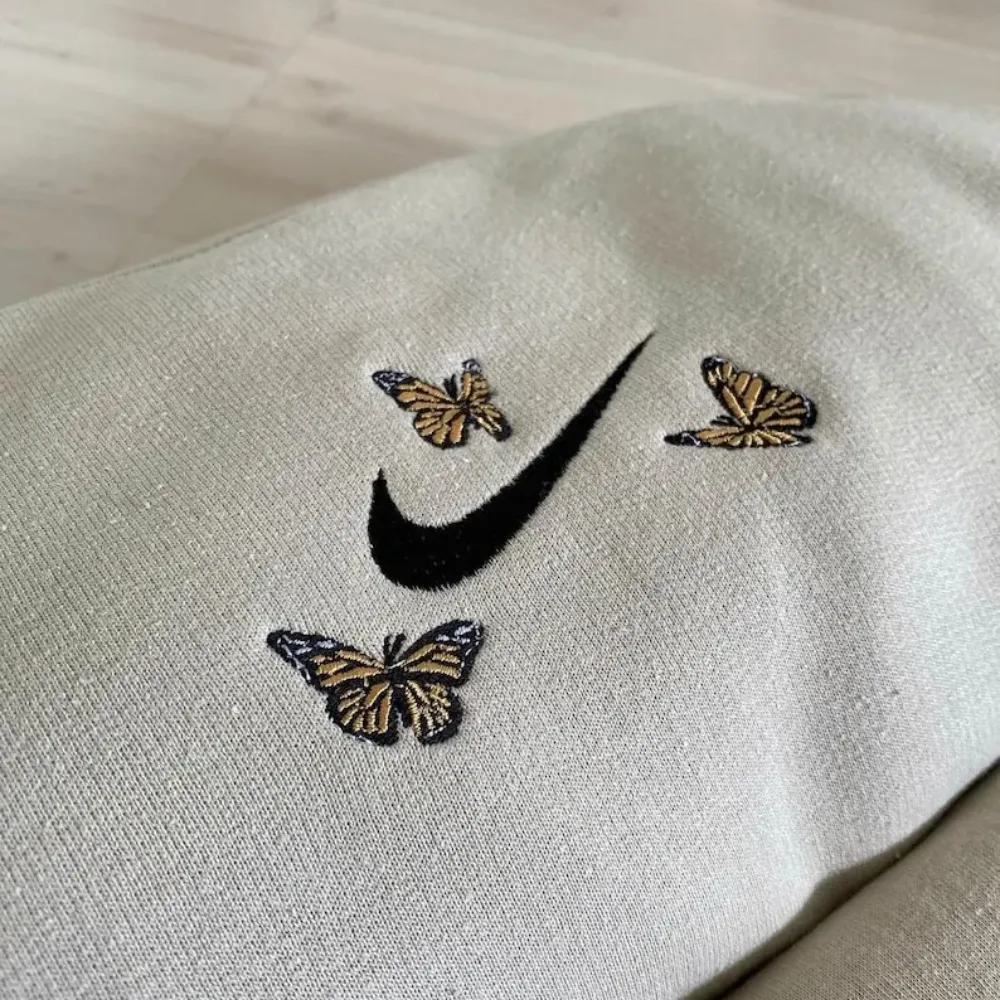 Vintage Sweatshirt Nike Blont Butterfly Embroidered Sweatshirt - TM